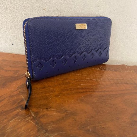 Kate Spade Zip around wallet MINT NWOT - Picture 3 of 7